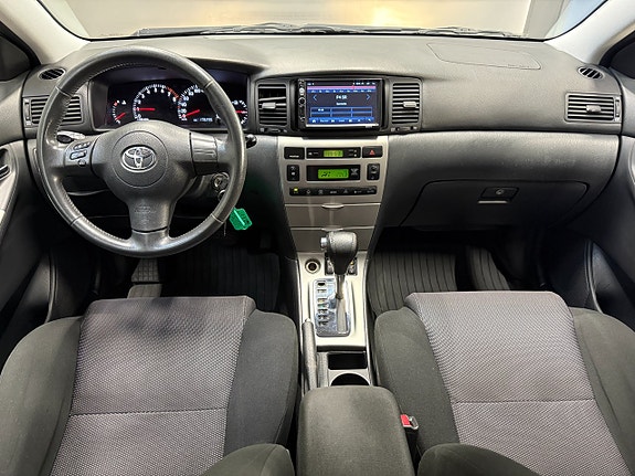 Toyota Corolla 13 of 18