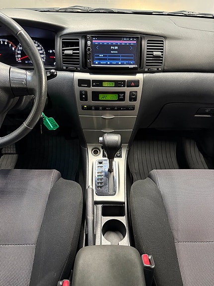 Toyota Corolla 14 of 18