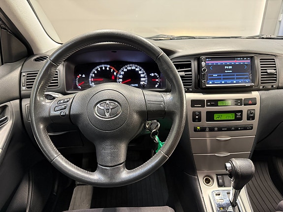 Toyota Corolla 15 of 18