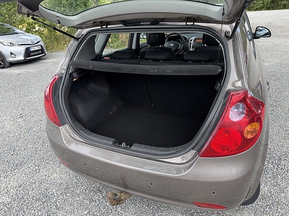 Kia Ceed 16 of 17