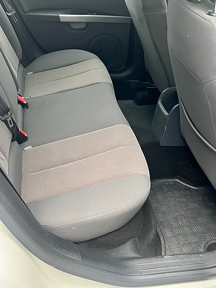 Seat Leon 10 of 10
