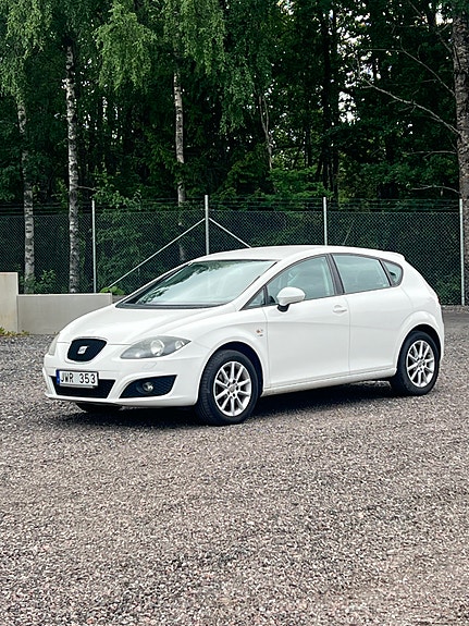 Seat Leon 2 of 10