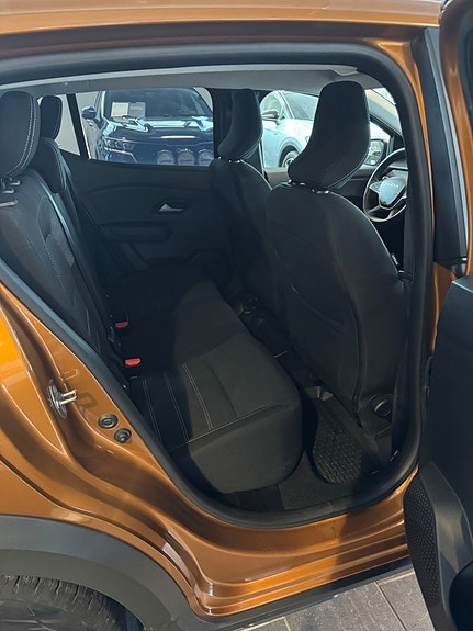 Dacia Sandero Stepway 7 of 12