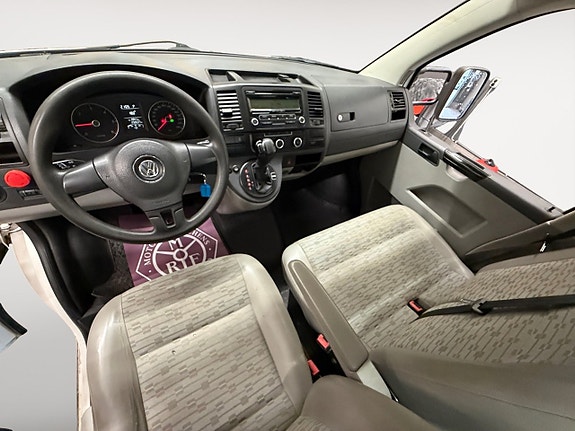 Volkswagen Transporter 7 of 9