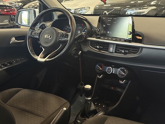 Kia Picanto 12 of 22