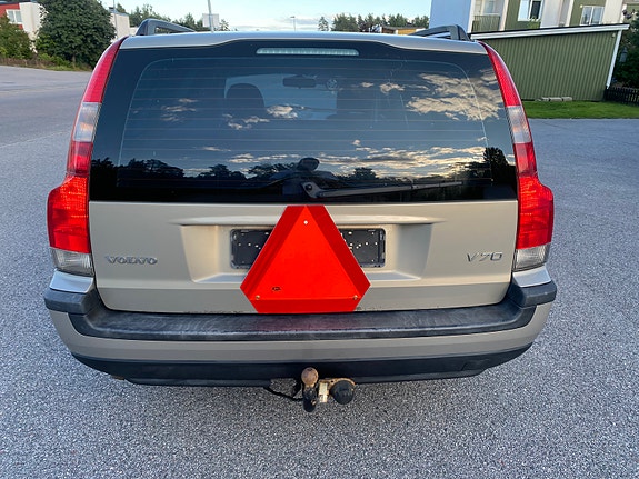 Volvo V70 5 of 12