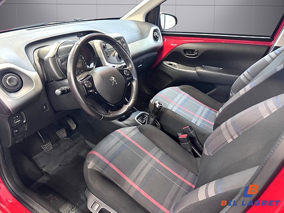 Peugeot 108 11 of 12