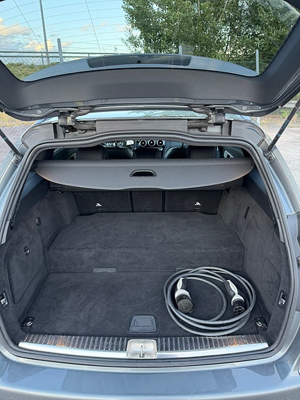 Mercedes-Benz C300 7 of 7