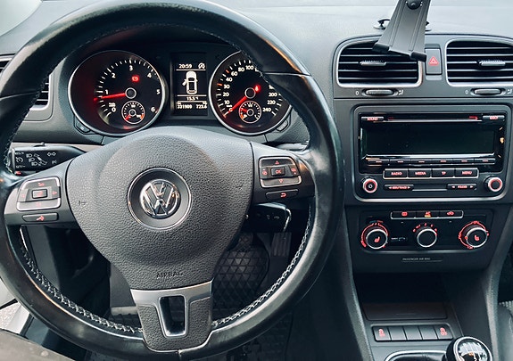 Volkswagen Golf VI 9 of 15