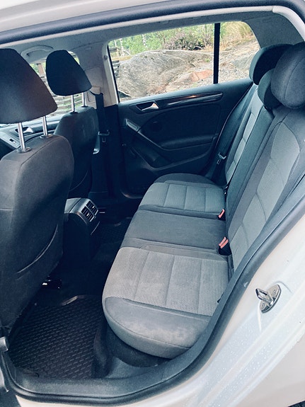 Volkswagen Golf VI 12 of 15