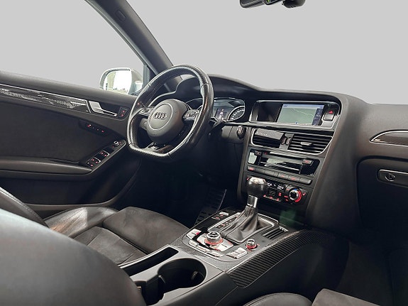 Audi RS4 18 of 23
