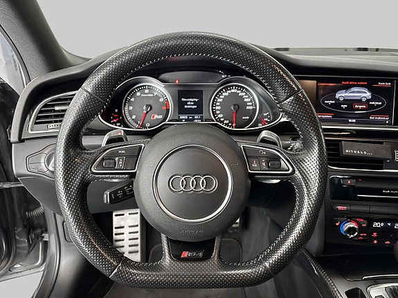Audi RS4 11 of 23