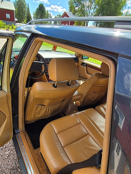 Mercedes-Benz 300 TE 8 of 8