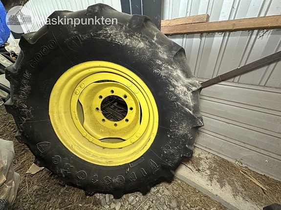 John deere Däck och fälg/ Firestone 11 of 18