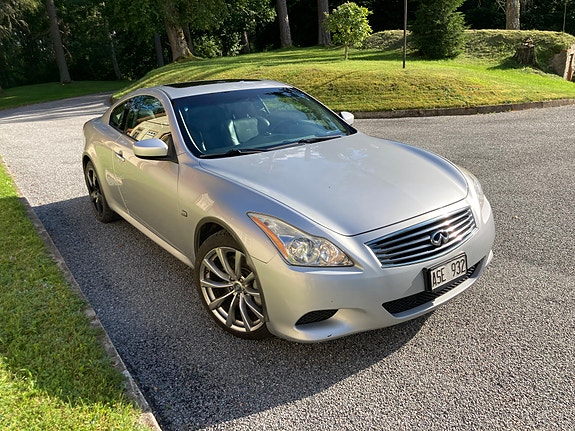 Infiniti G37 6 of 9