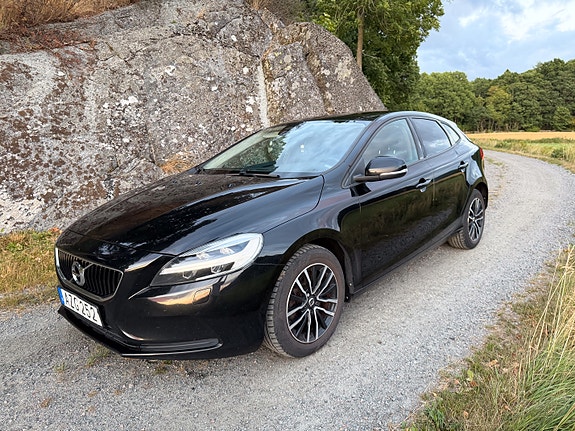 Volvo V40 6 of 10