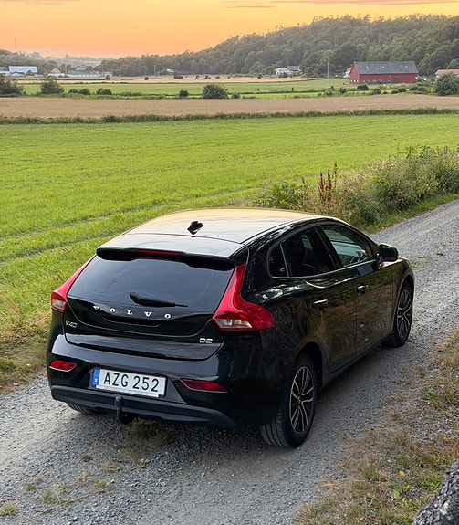 Volvo V40 4 of 10