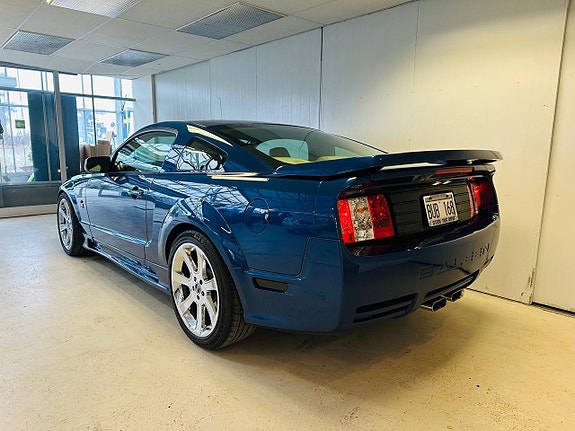 Ford Mustang 3 of 13
