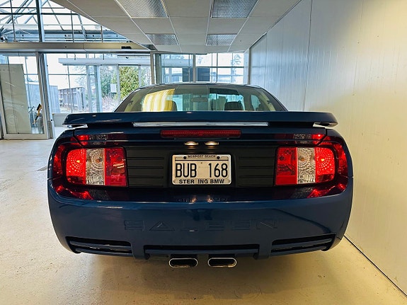 Ford Mustang 10 of 13