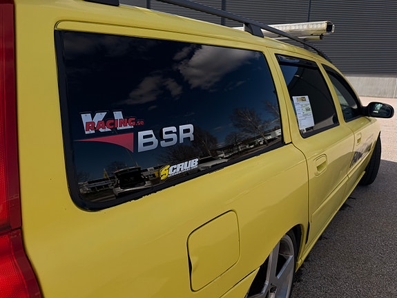 Volvo V70 7 of 23