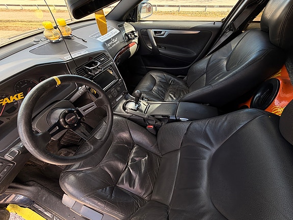 Volvo V70 19 of 23