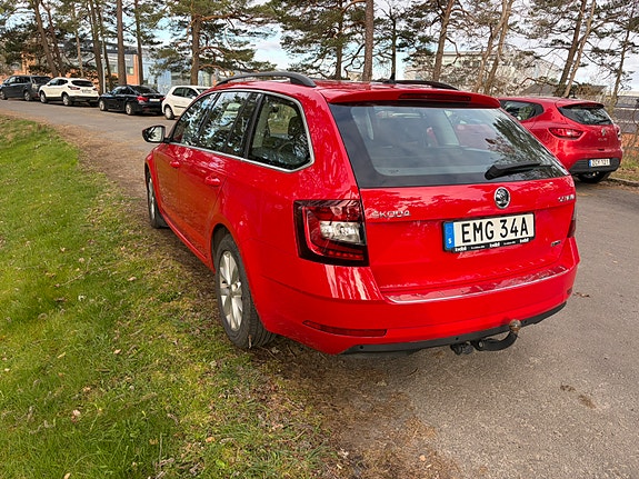 Skoda Octavia 3 of 5