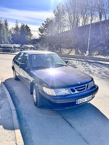 Saab 9-3 2 of 4