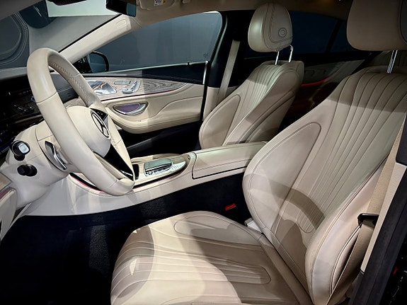 Mercedes-Benz CLS300 d 7 of 12