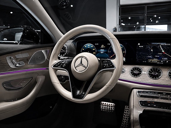 Mercedes-Benz CLS300 d 8 of 12