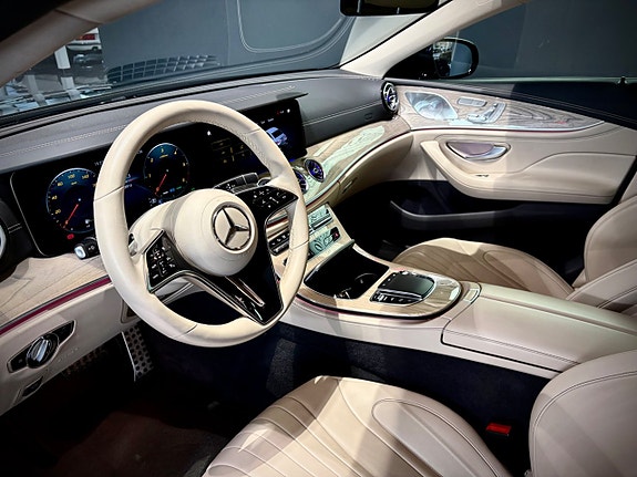 Mercedes-Benz CLS300 d 8 of 12
