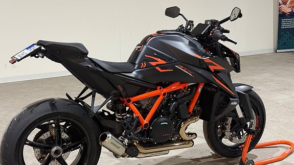 KTM Superduke 1390R Evo låga mil 0kr insats 5 of 16