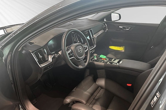 Volvo V60 7 of 30