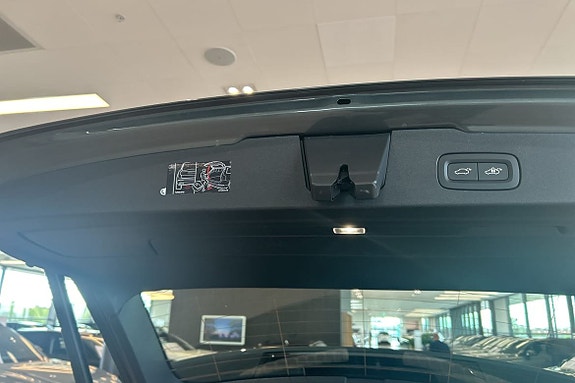 Volvo V60 17 of 30
