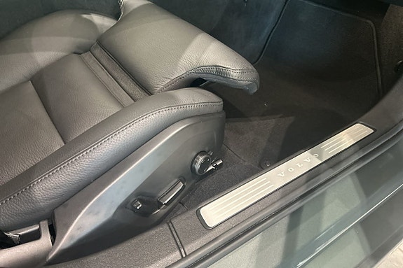 Volvo V60 12 of 30