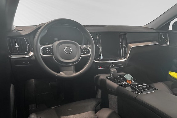 Volvo V60 9 of 30