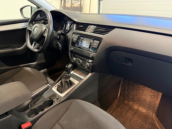 Skoda Octavia 7 of 21