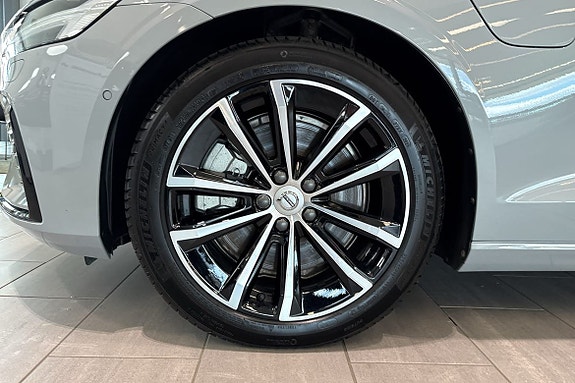 Volvo V60 18 of 30
