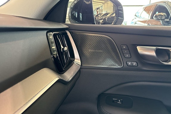 Volvo V60 25 of 30