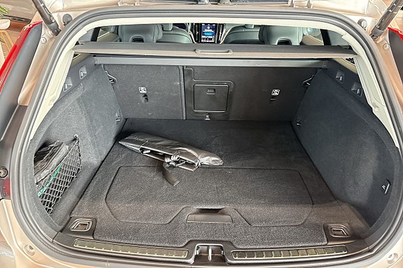 Volvo V60 12 of 30