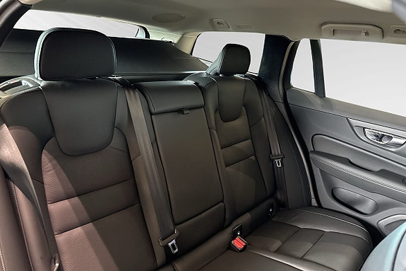 Volvo V60 10 of 30