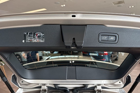 Volvo V60 14 of 30