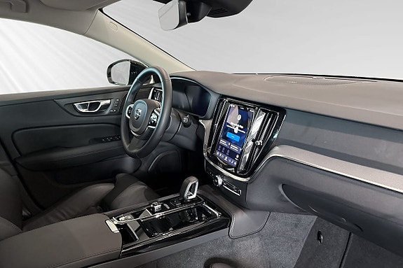 Volvo V60 9 of 30