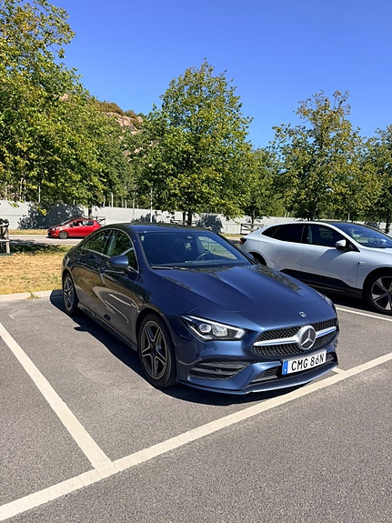 Mercedes-Benz CLA200 4 of 9
