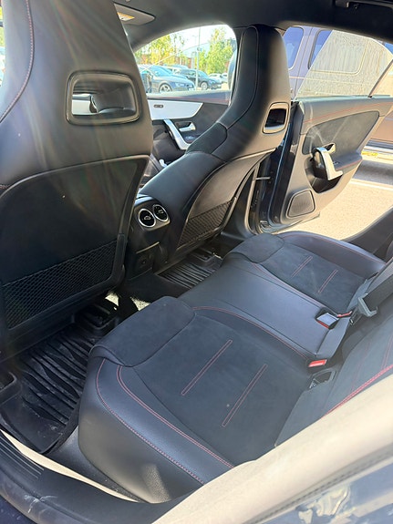 Mercedes-Benz CLA200 7 of 9