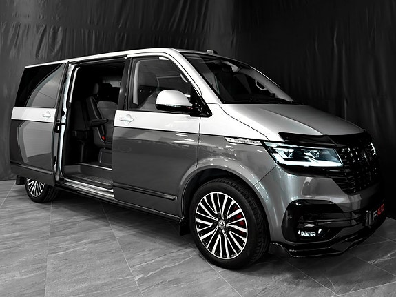 Volkswagen Multivan 7 of 30