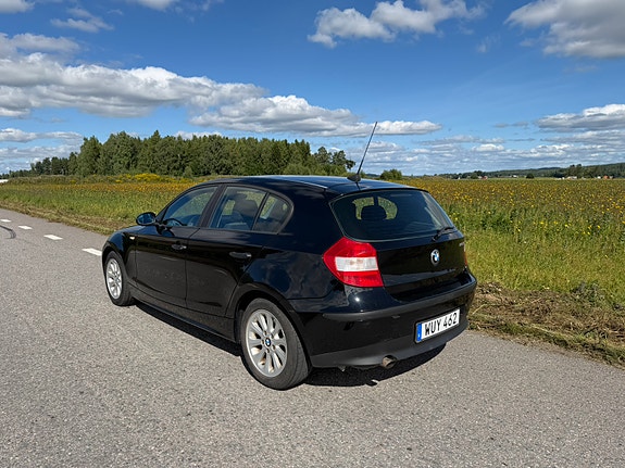BMW 116i 4 of 9