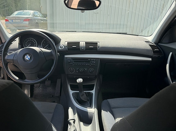 BMW 116i 8 of 9