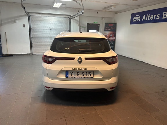 Renault Megane 2 of 25