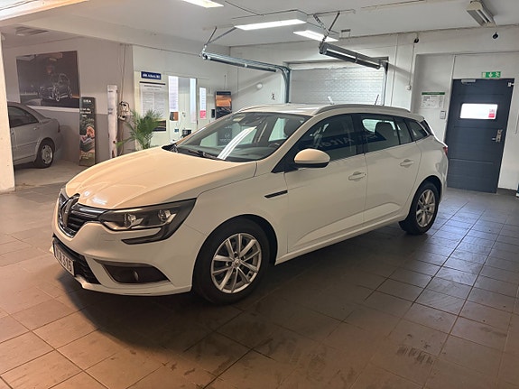 Renault Megane 13 of 25