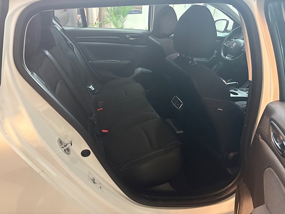 Renault Megane 17 of 25